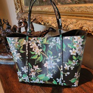 Dolce and Gabbana tote. Like new condition.